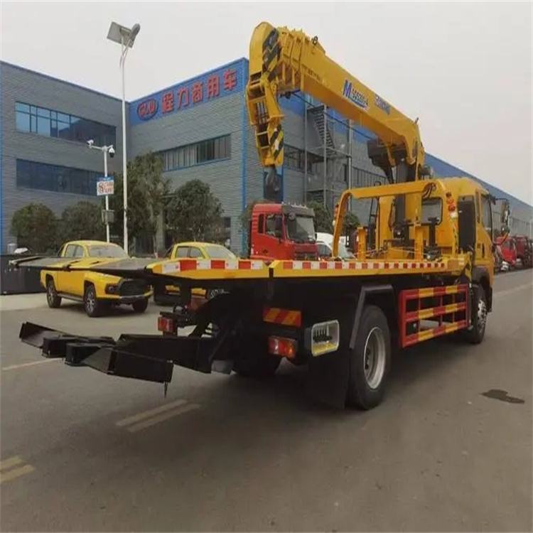 雷鸣镇附近小随车吊出租电话，轻松解决搬运烦恼